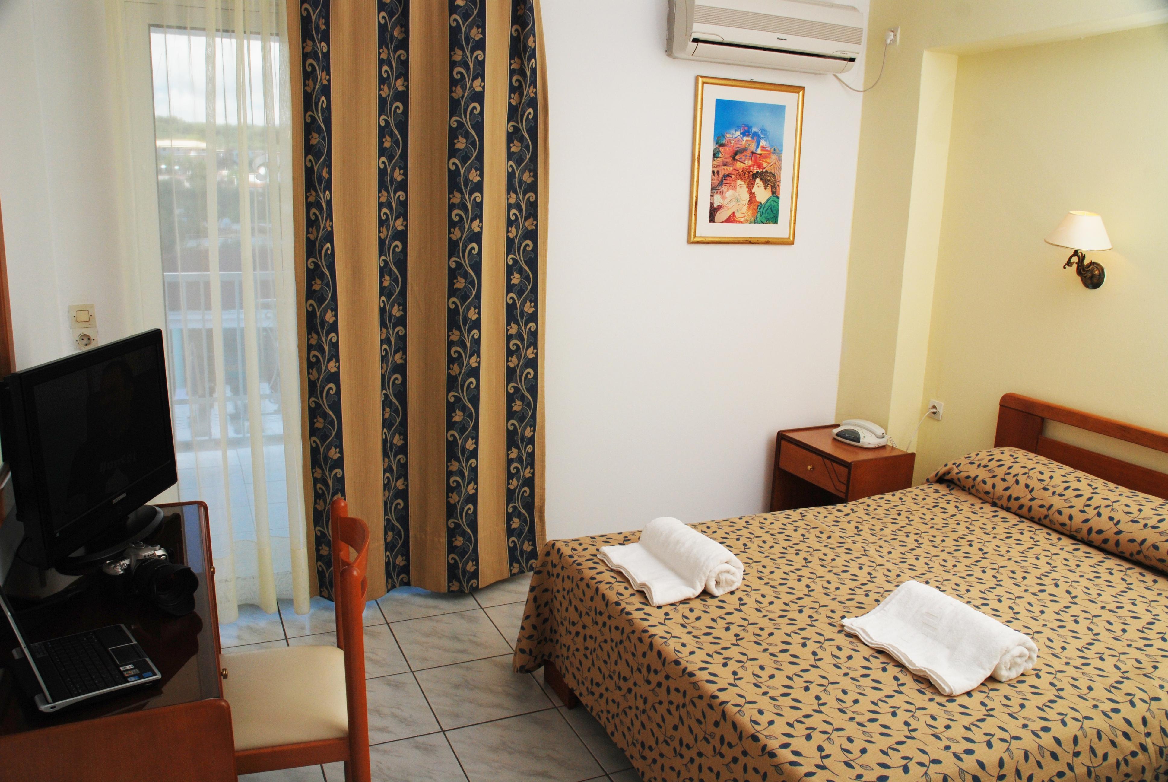 Planos Hotel Bagian luar foto