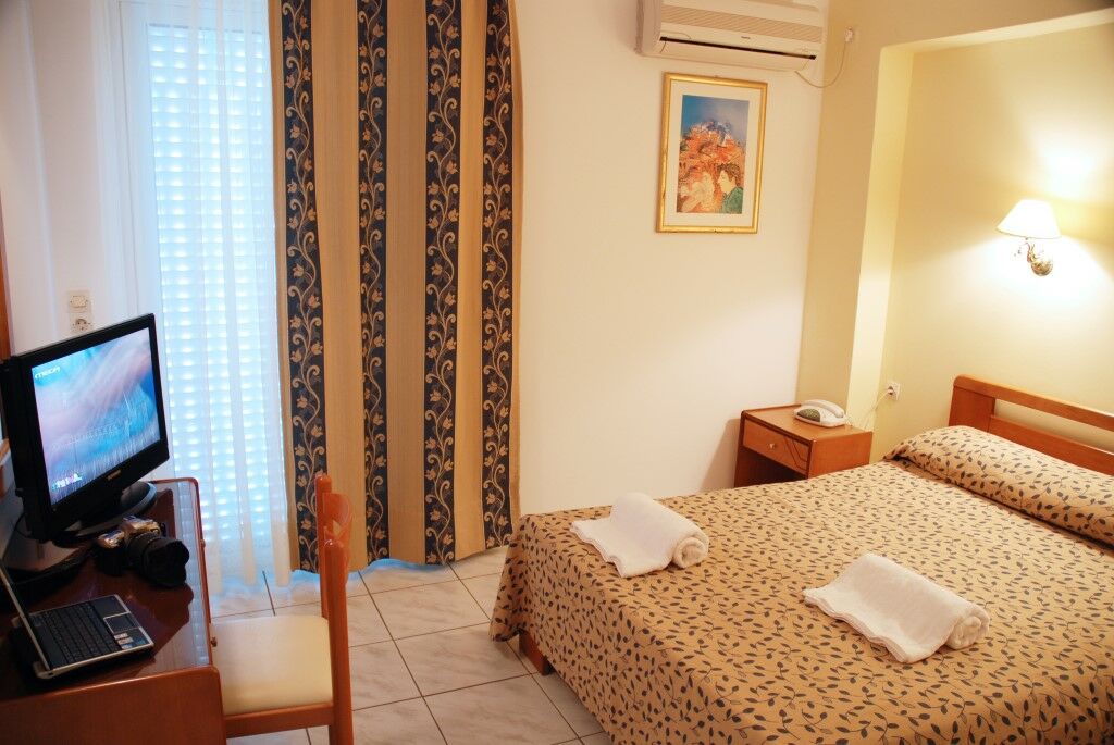 Planos Hotel Bagian luar foto